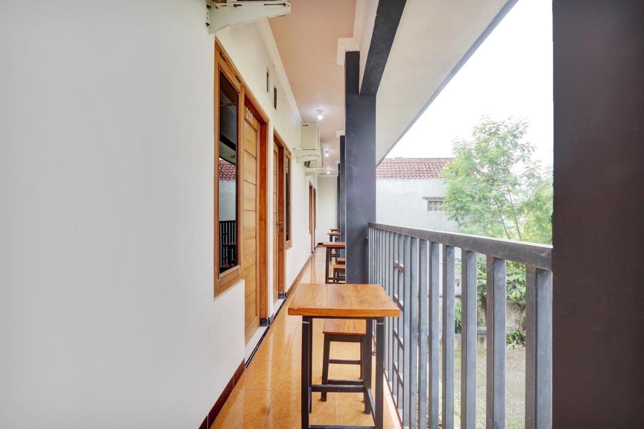 Hotel Wisma Ck Kebumen Buitenkant foto