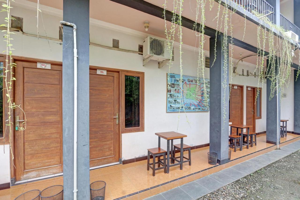 Hotel Wisma Ck Kebumen Buitenkant foto